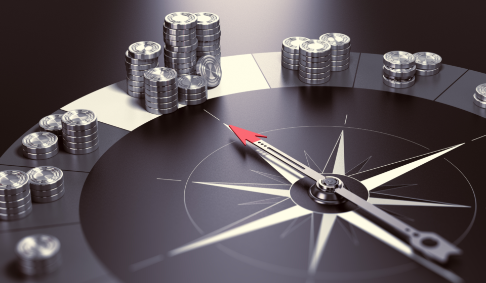 compass-black-background-with-needle-pointing-biggest-pile-money-concept-making-profits-good-investment-advice-wealth-management-3d-illustration 2